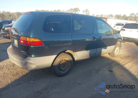 1998 Toyota Sienna Le from USA, damaged, VIN 4T3ZF13C6WU053114